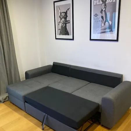 Gieldowa 4 Business Stock * Warschau