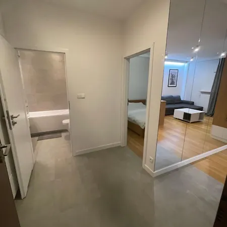 Gieldowa 4 Business Stock Apartment Warschau