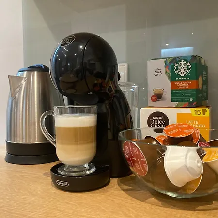 Gieldowa 4 Business Stock * Warschau