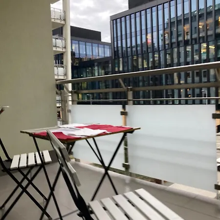 Gieldowa 4 Business Stock * وارسو