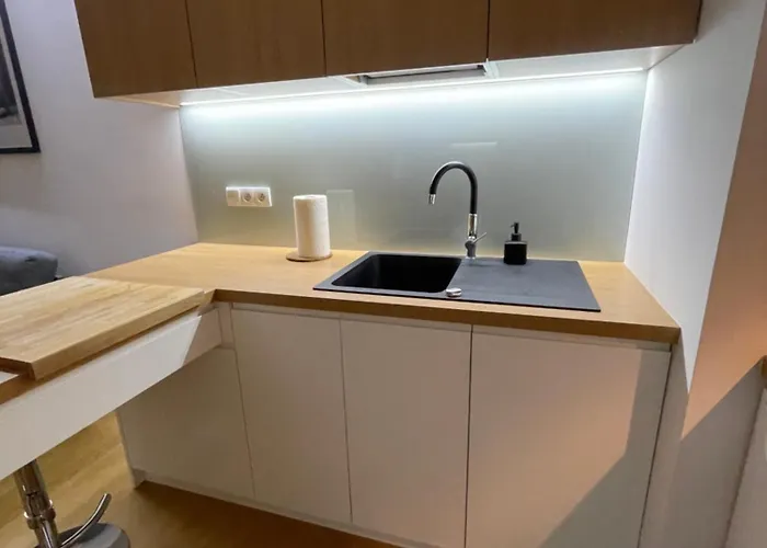 Gieldowa 4 Business Stock Apartment Warsaw