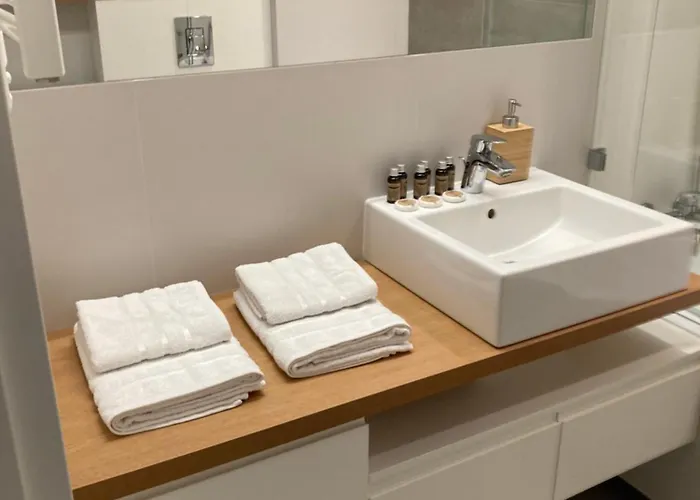 Gieldowa 4 Business Stock Apartment